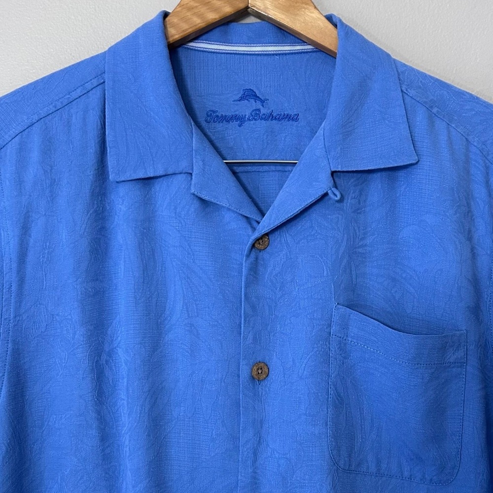 Tommy Bahama 100% Silk Shirt Mens M Blue Floral Jacquard Camp Collar Hawaiian